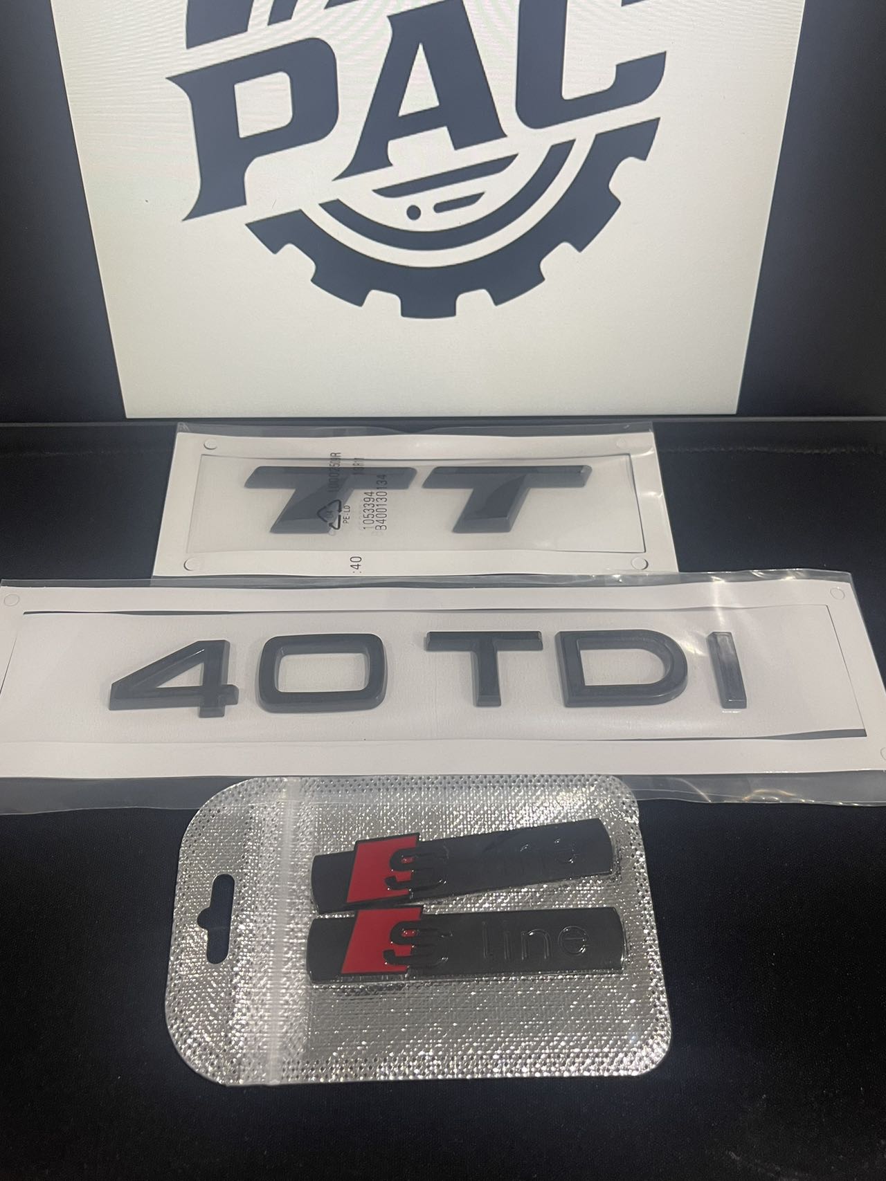 Audi TT TTs TTRs Black Emblem Badge